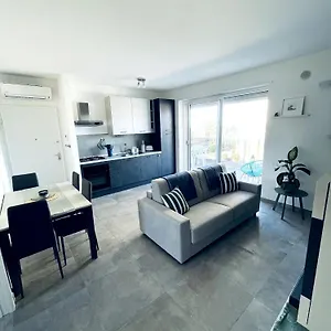 Apartment Marina House Rome Airport - Sea View, Fiumicino